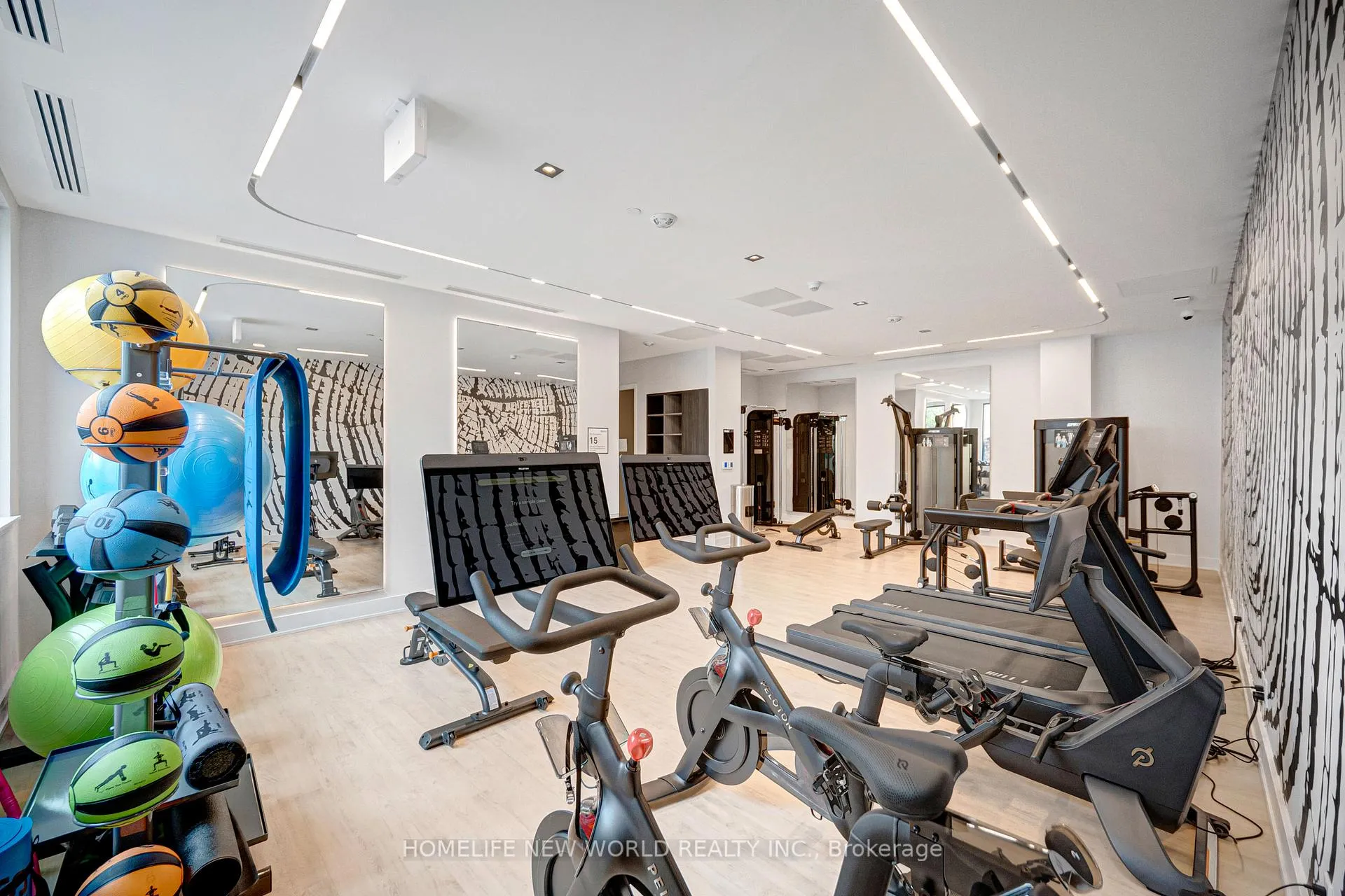 Photo 17 of Unit 401, 758 Dovercourt Road, Toronto, Dovercourt-Wallace Emerson-Junction — HOMEH