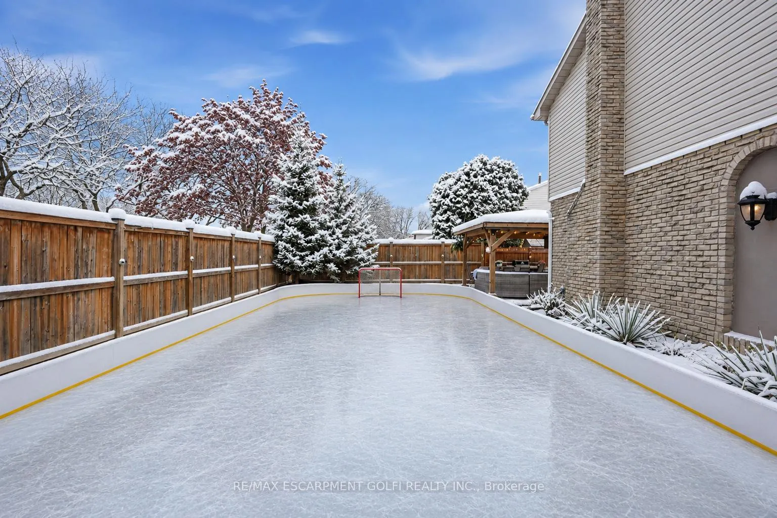 Photo 38 of 1 Oakmeadow Place, St. Catharines, Lakeshore — HOMEH