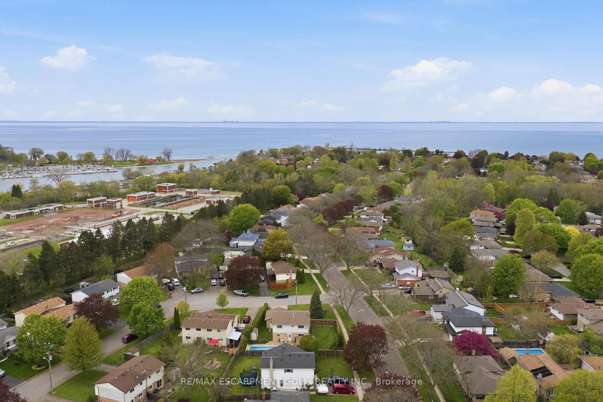 Photo 43 of 1 Oakmeadow Place, St. Catharines, Lakeshore — HOMEH