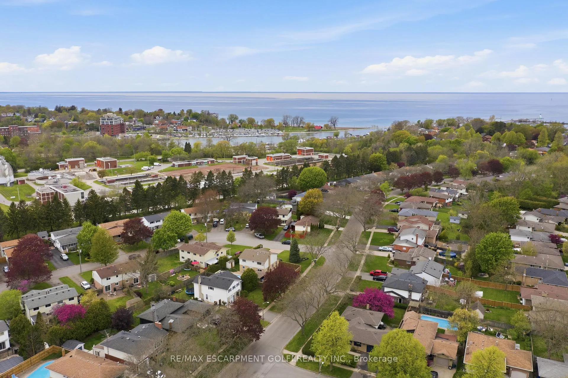 Photo 44 of 1 Oakmeadow Place, St. Catharines, Lakeshore — HOMEH