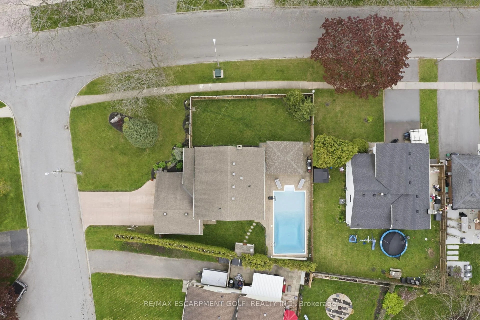 Photo 48 of 1 Oakmeadow Place, St. Catharines, Lakeshore — HOMEH