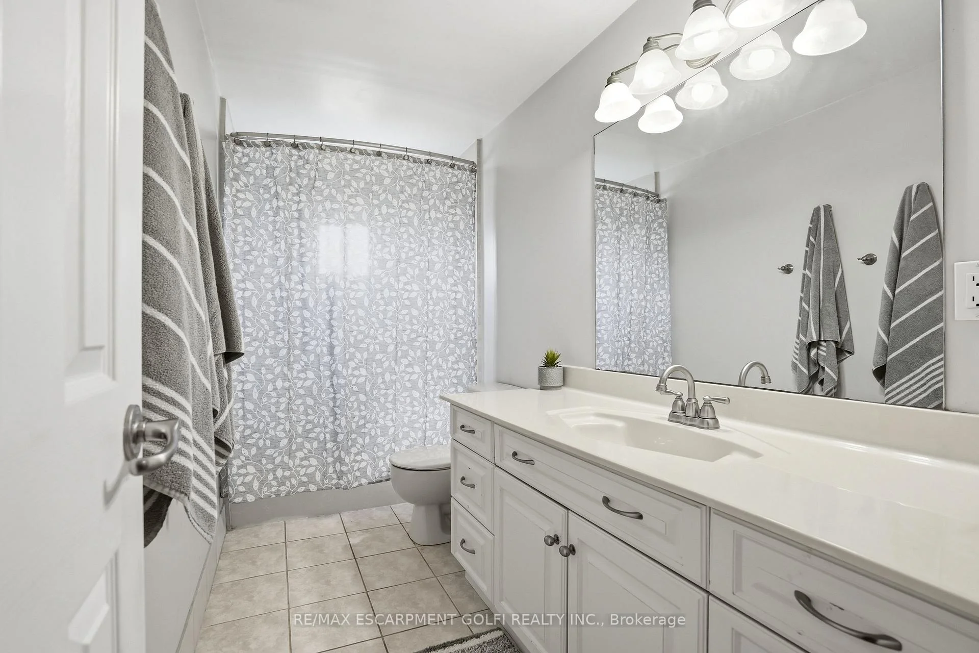 Photo 67 of 1 Oakmeadow Place, St. Catharines, Lakeshore — HOMEH