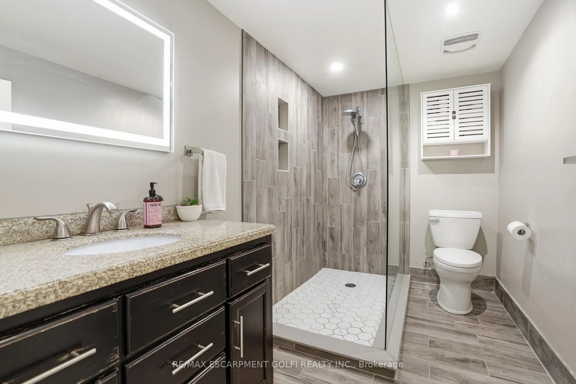 Photo 72 of 1 Oakmeadow Place, St. Catharines, Lakeshore — HOMEH