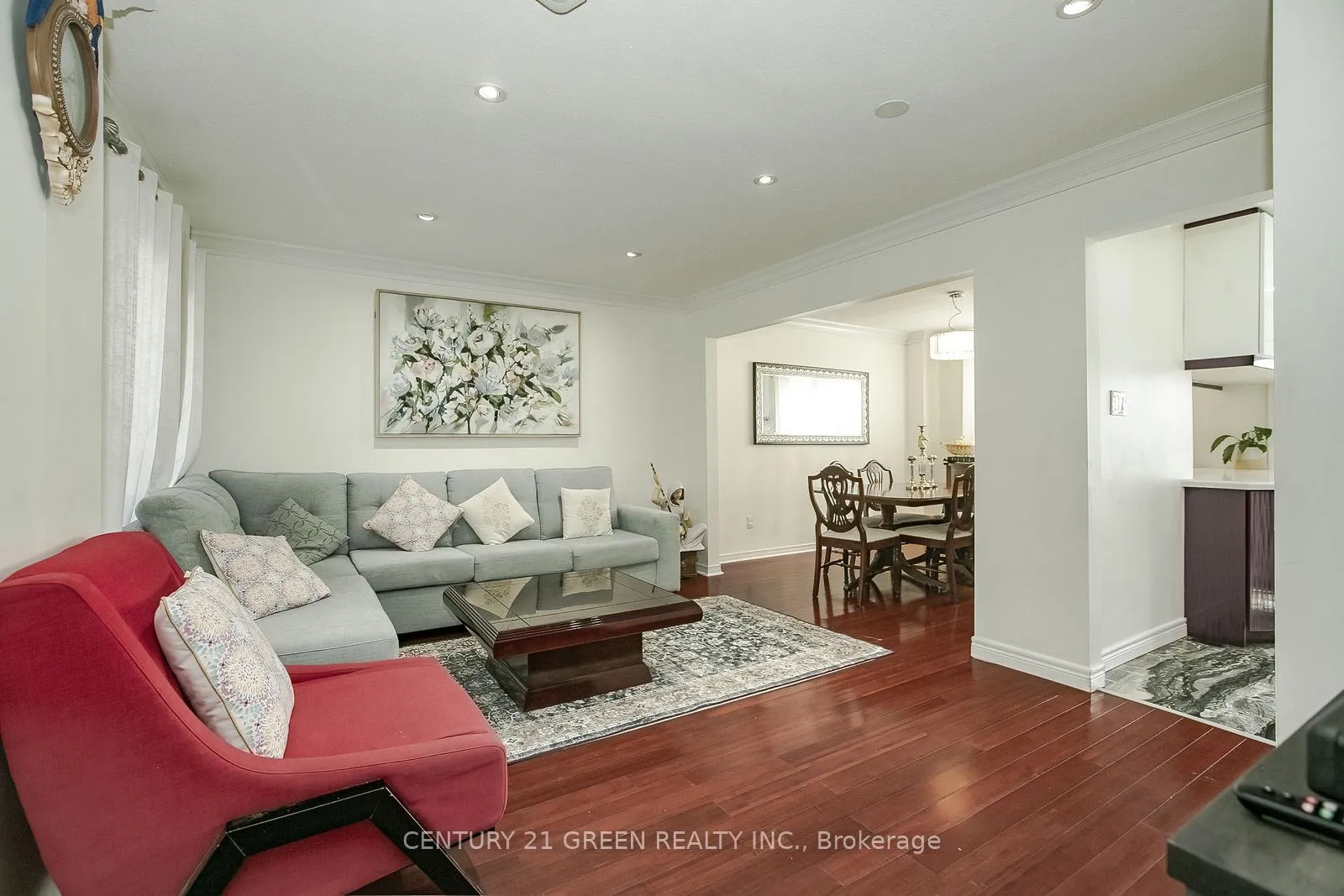 Photo 5 of 231 Murray Street, Brampton, Brampton West — HOMEH