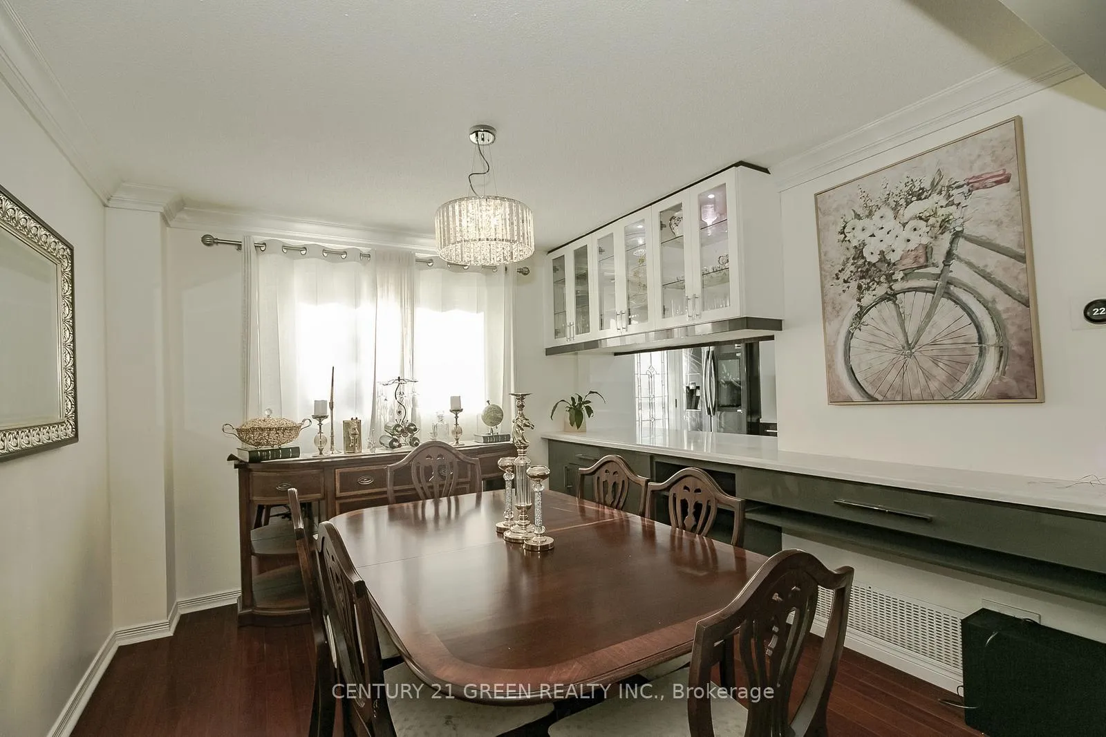Photo 12 of 231 Murray Street, Brampton, Brampton West — HOMEH