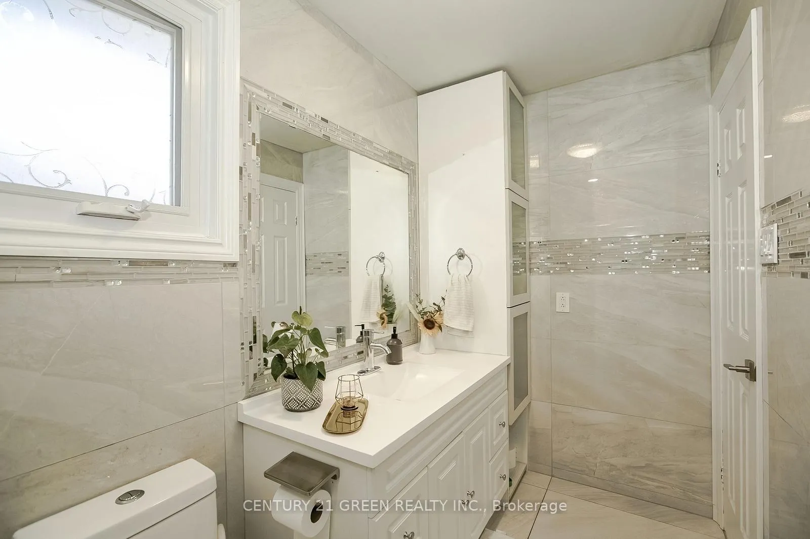 Photo 36 of 231 Murray Street, Brampton, Brampton West — HOMEH