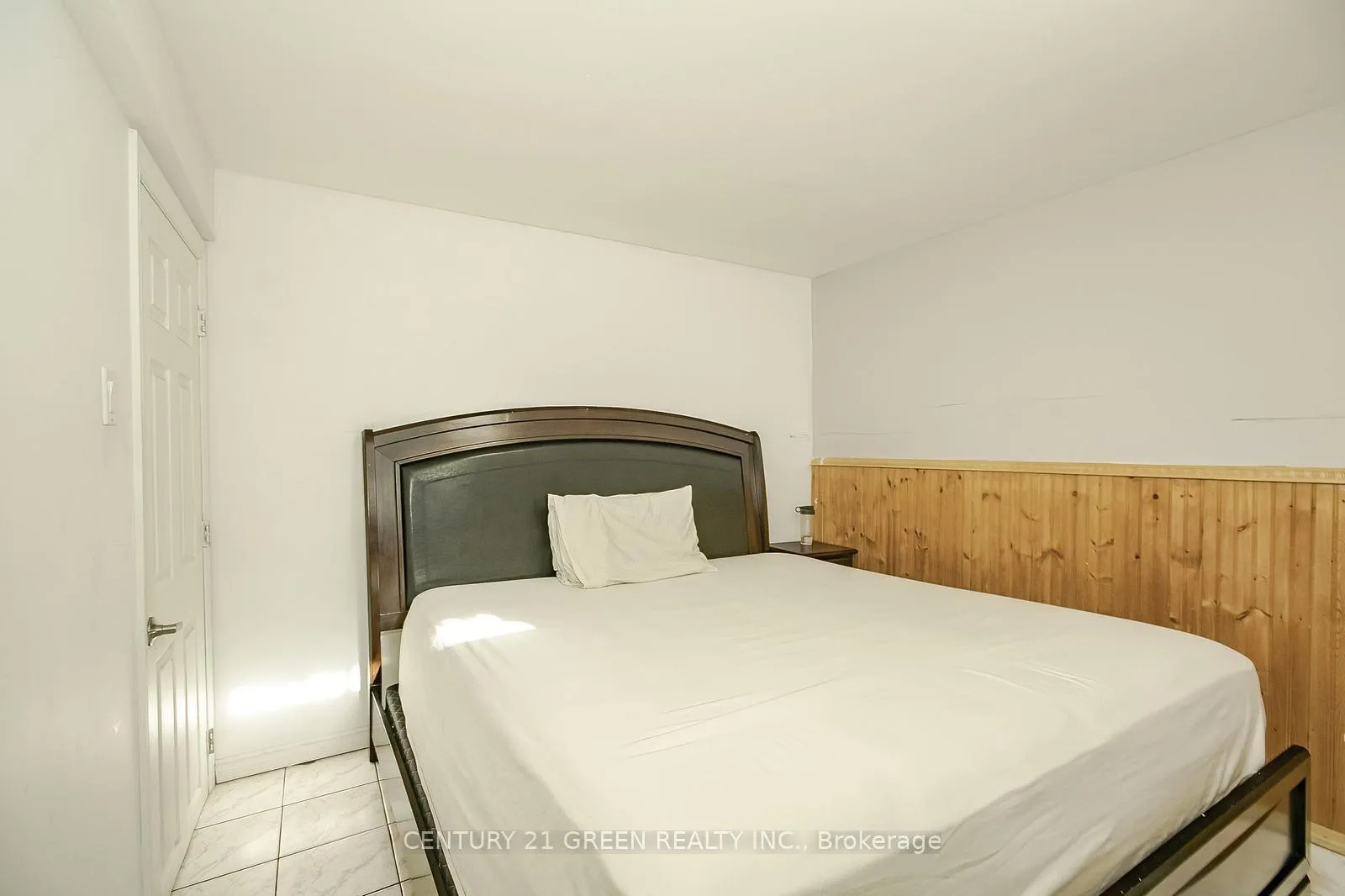 Photo 44 of 231 Murray Street, Brampton, Brampton West — HOMEH