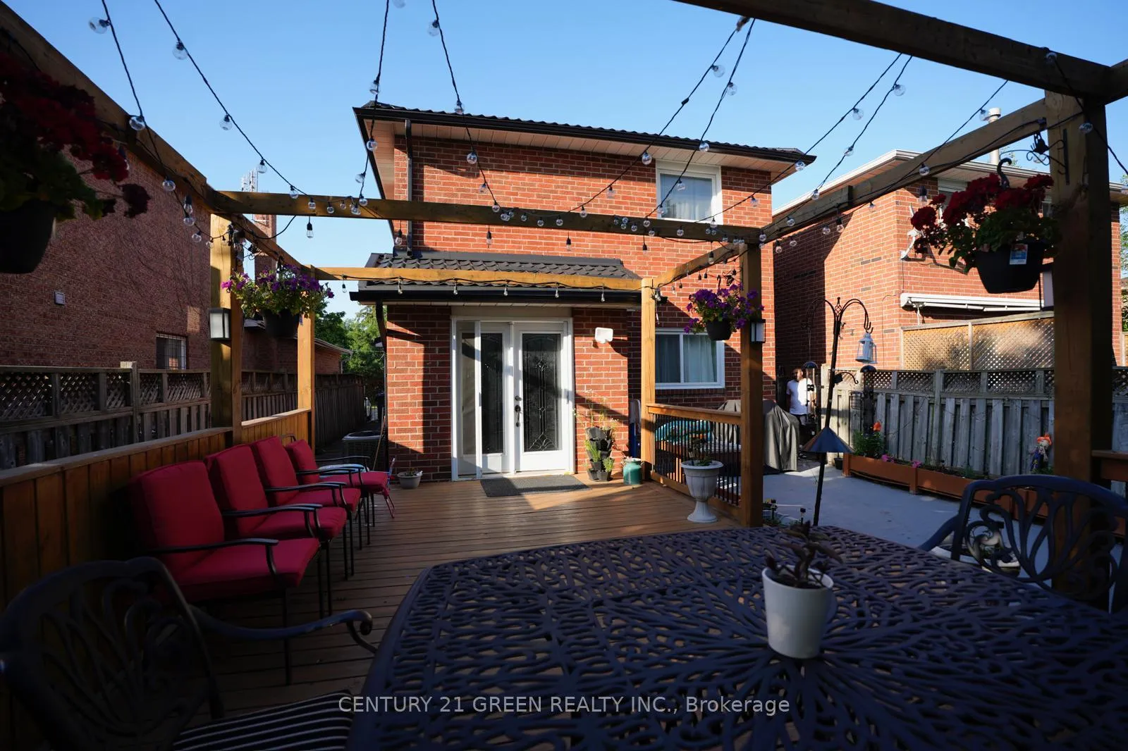 Photo 49 of 231 Murray Street, Brampton, Brampton West — HOMEH