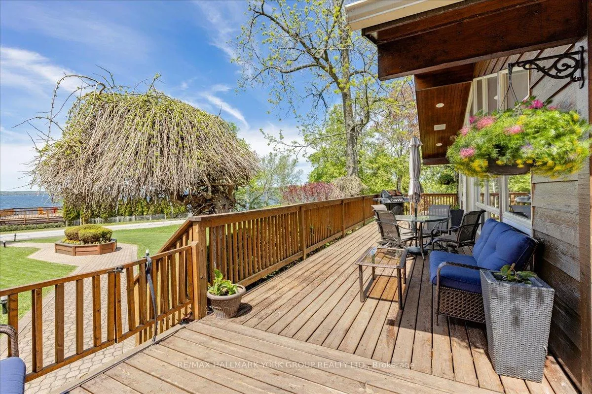 Photo 10 of 229 Lake Drive N, Georgina, Historic Lakeshore Communities — HOMEH