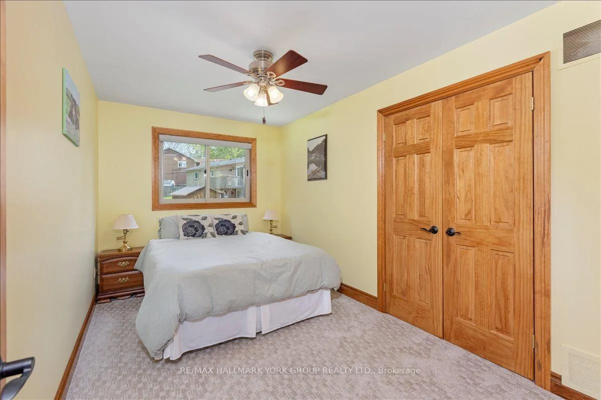 Photo 23 of 229 Lake Drive N, Georgina, Historic Lakeshore Communities — HOMEH