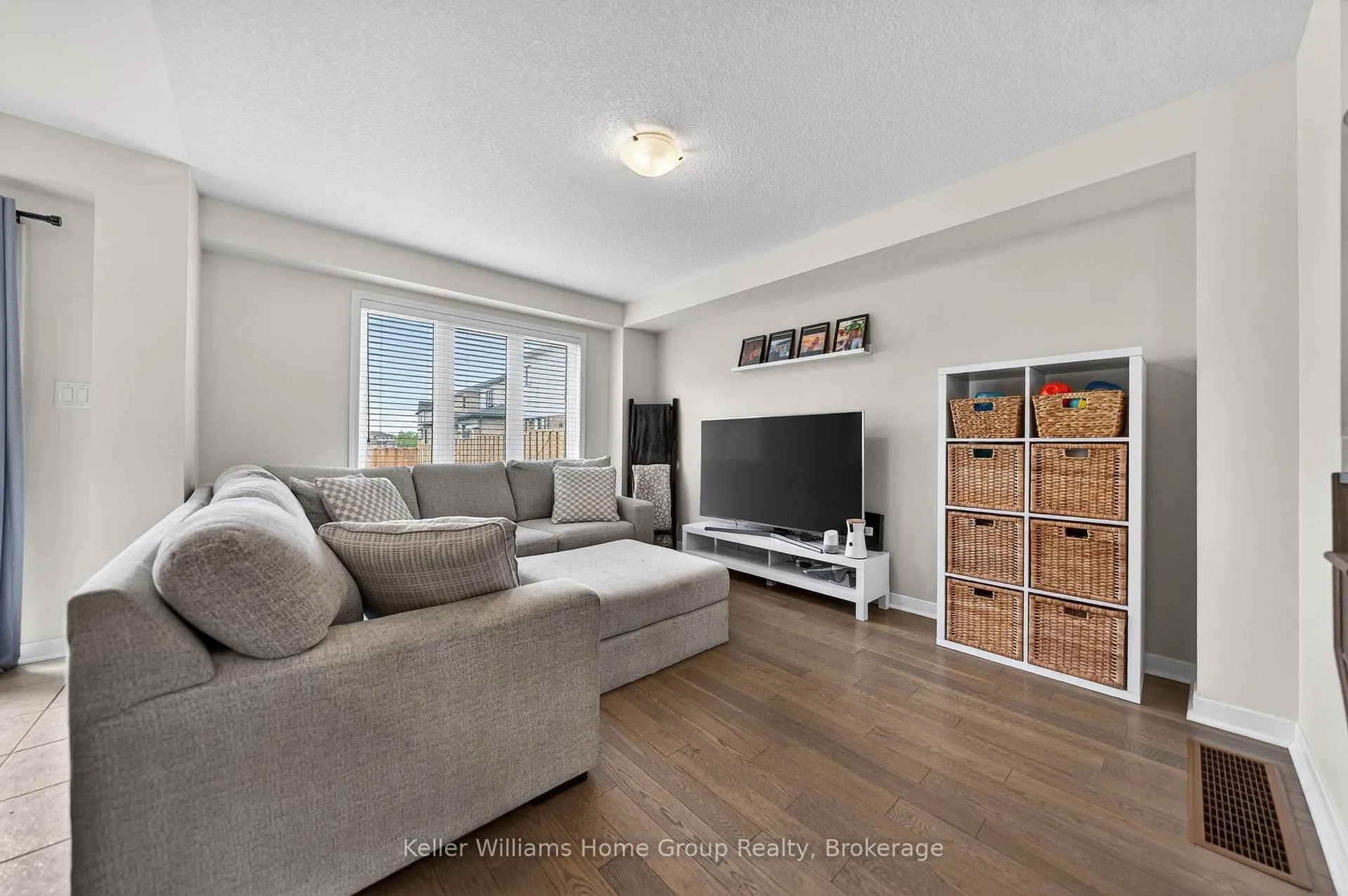 Photo 18 of 276 Bedrock Drive, Hamilton, Stoney Creek Mountain — HOMEH