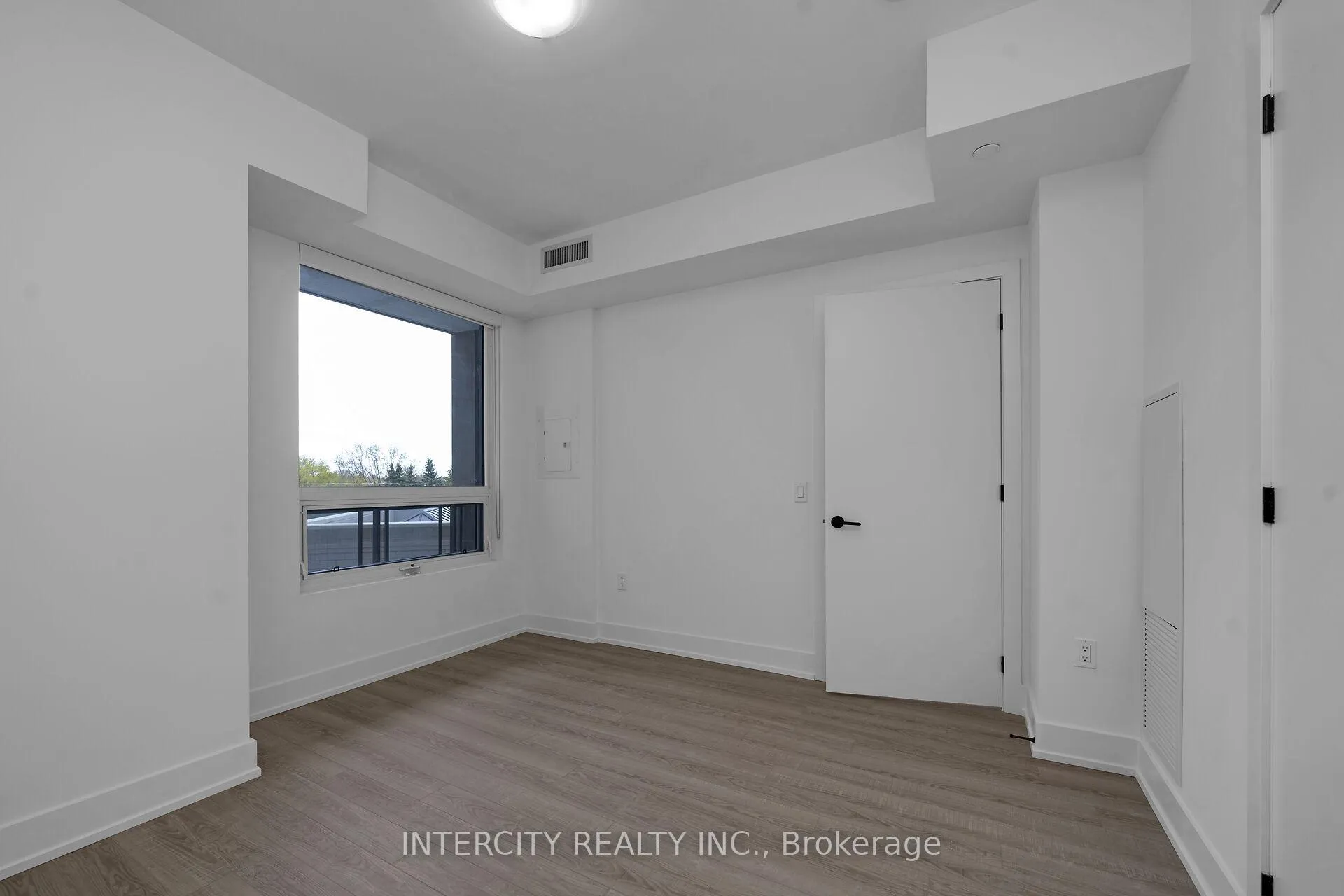 Photo 19 of Unit 312, 2075 King Road, King, King City — HOMEH