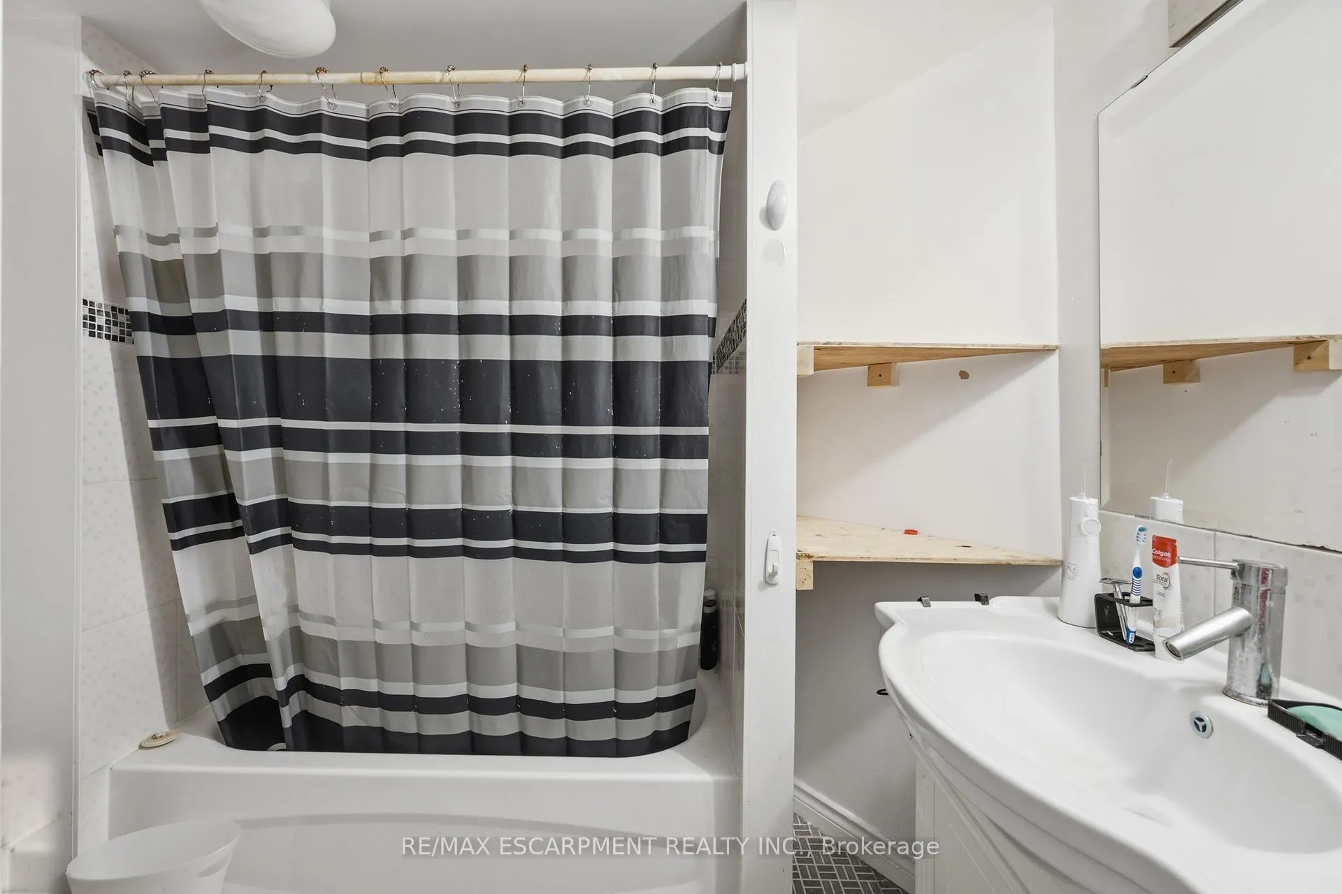 Photo 37 of 59 Purvis Drive, Hamilton, Ainslie Wood — HOMEH