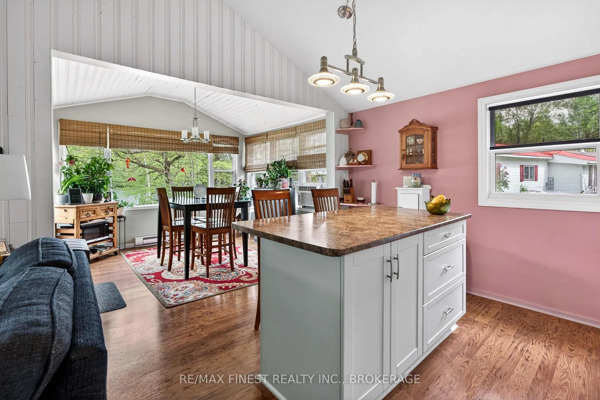 Photo 25 of 19 Gull Bay Lane, Frontenac, Frontenac South — HOMEH