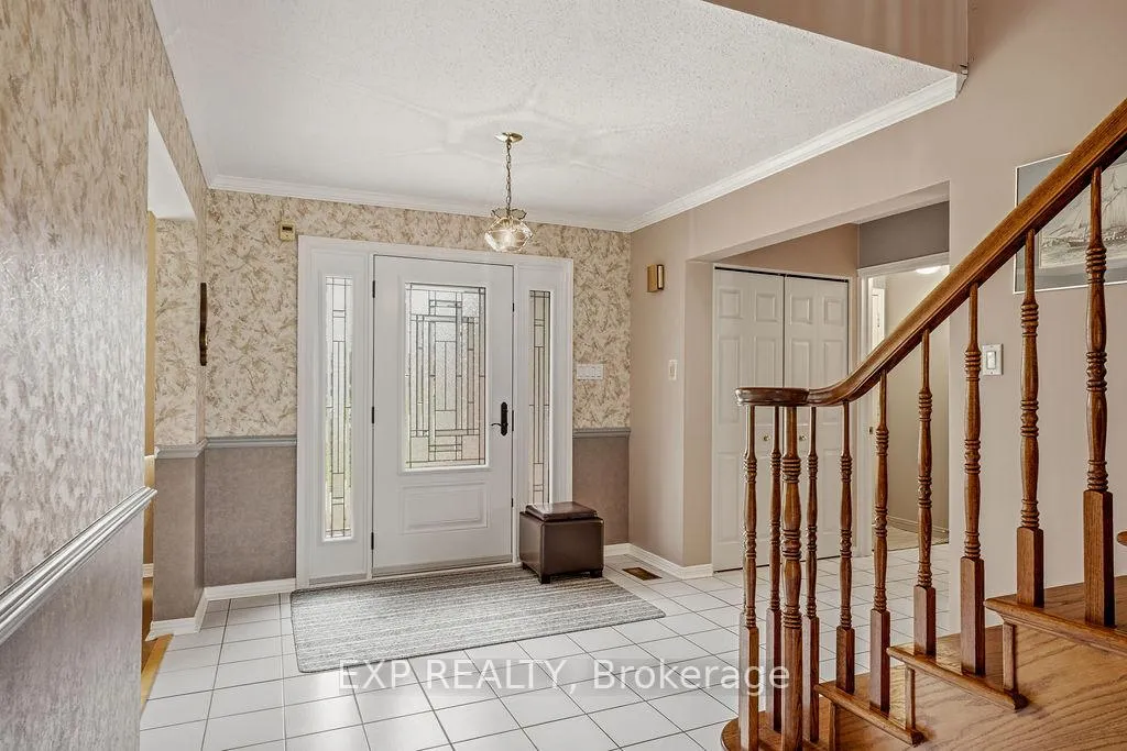 Photo 4 of 1536 Michaelsem Street, Ottawa, Chateauneuf — HOMEH