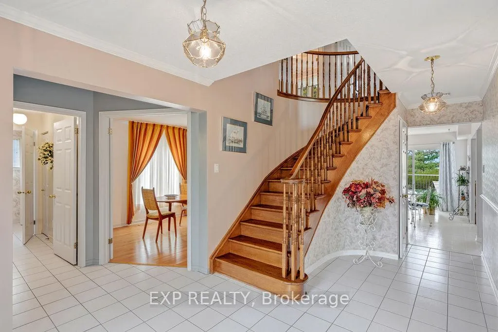 Photo 5 of 1536 Michaelsem Street, Ottawa, Chateauneuf — HOMEH