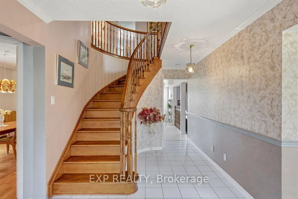 Photo 6 of 1536 Michaelsem Street, Ottawa, Chateauneuf — HOMEH