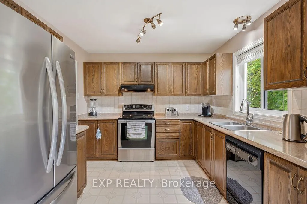 Photo 15 of 1536 Michaelsem Street, Ottawa, Chateauneuf — HOMEH