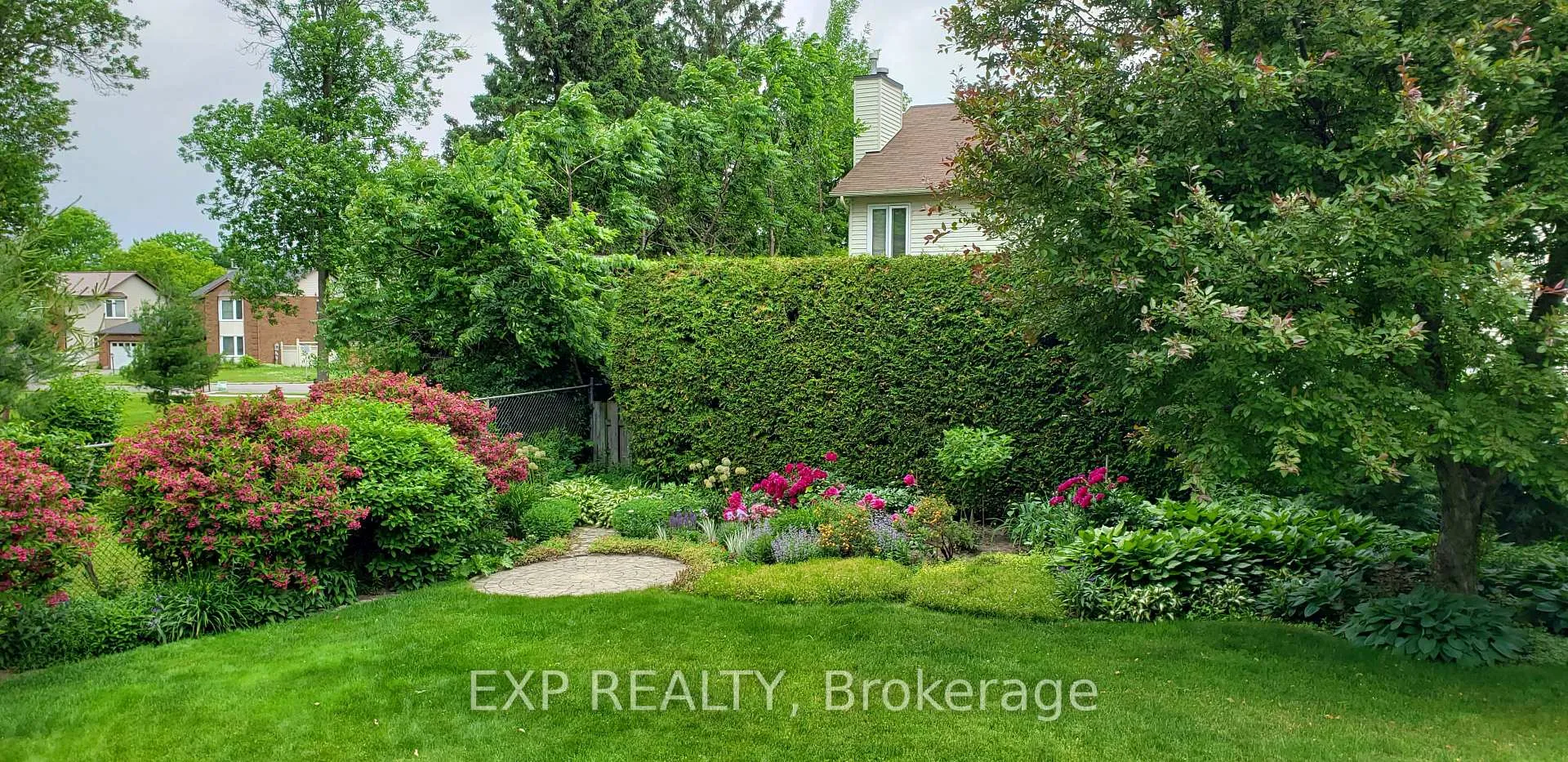 Photo 48 of 1536 Michaelsem Street, Ottawa, Chateauneuf — HOMEH