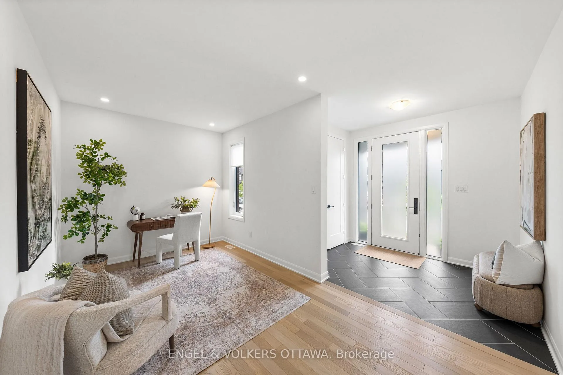 Photo 5 of 612 Ribbon Street, Ottawa, Mahogany Community — HOMEH