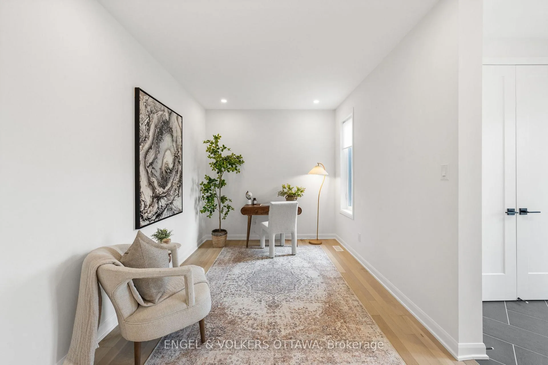 Photo 6 of 612 Ribbon Street, Ottawa, Mahogany Community — HOMEH