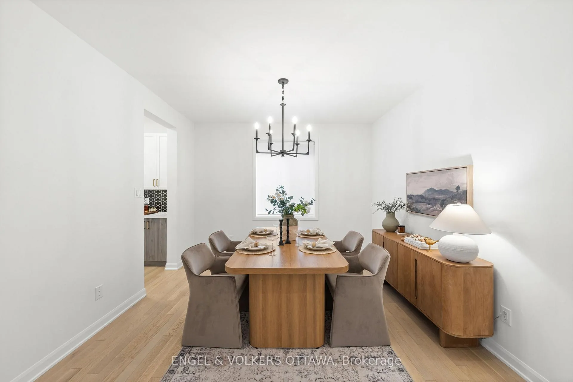 Photo 7 of 612 Ribbon Street, Ottawa, Mahogany Community — HOMEH