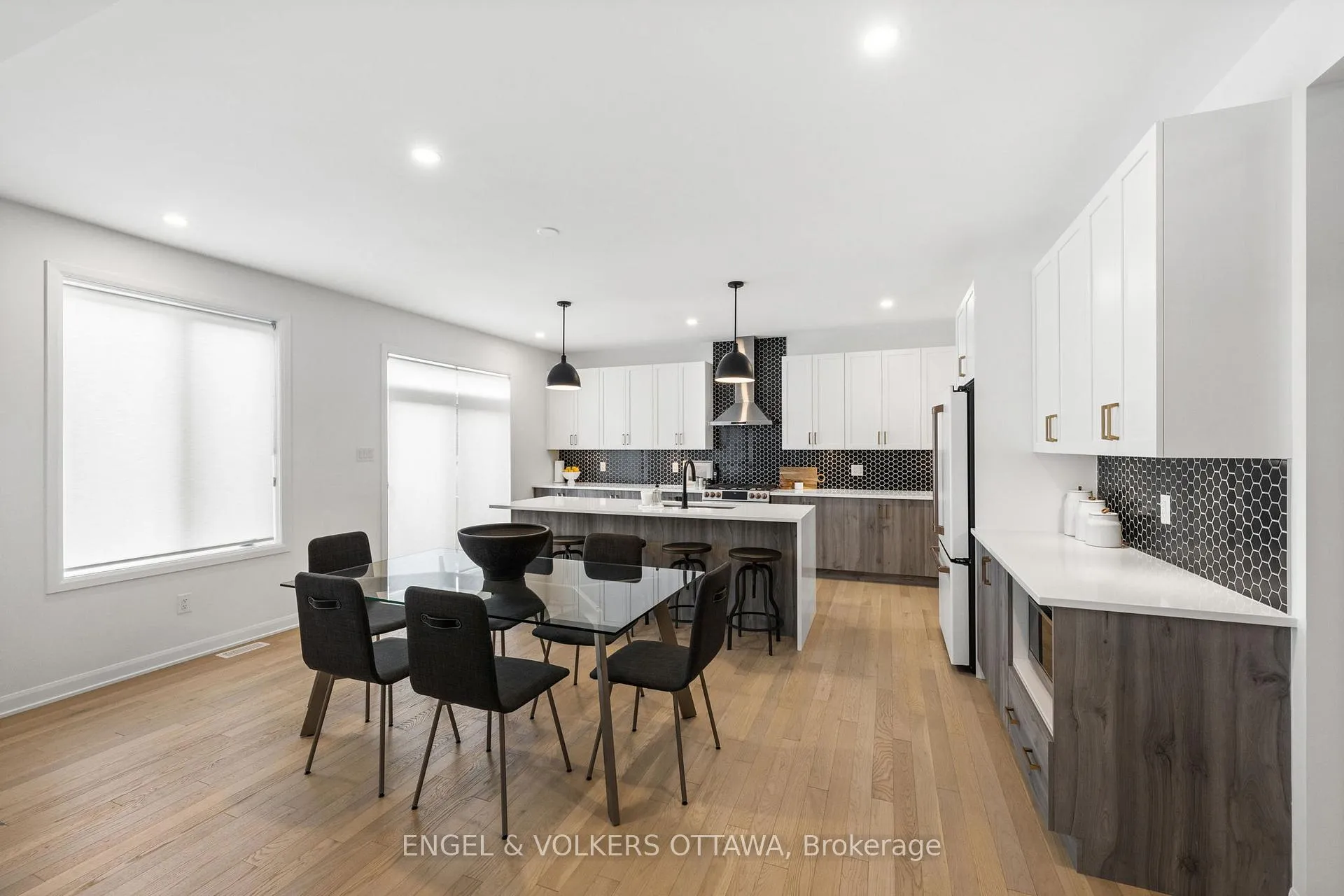 Photo 10 of 612 Ribbon Street, Ottawa, Mahogany Community — HOMEH