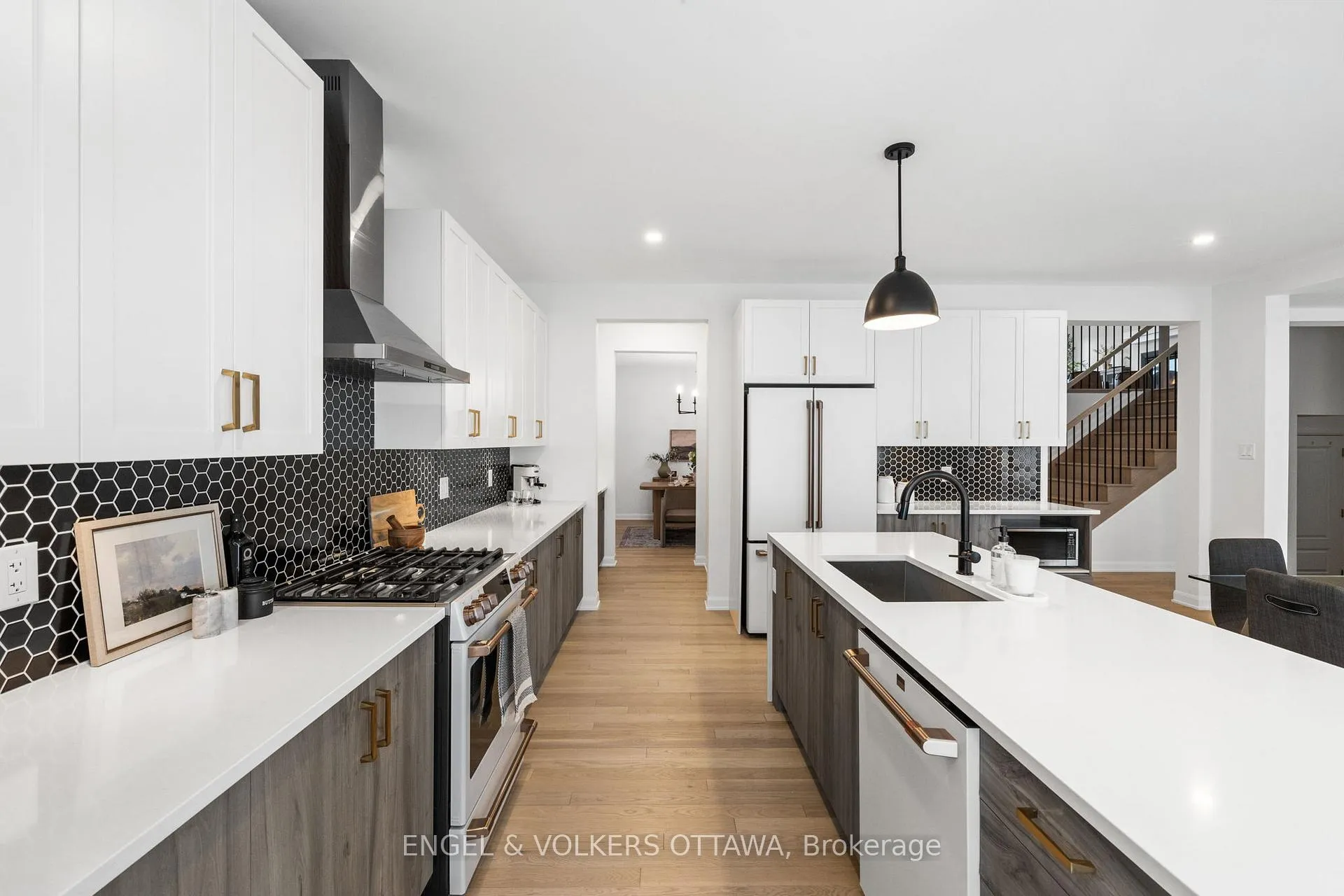 Photo 12 of 612 Ribbon Street, Ottawa, Mahogany Community — HOMEH