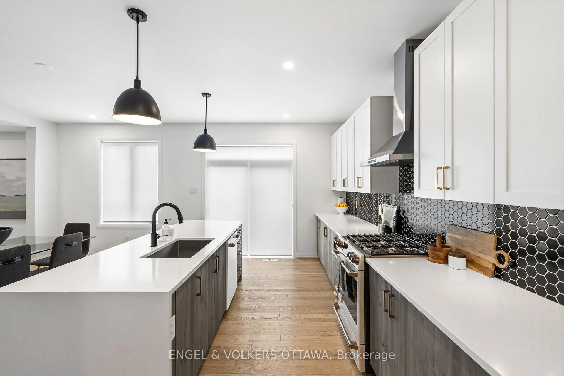 Photo 14 of 612 Ribbon Street, Ottawa, Mahogany Community — HOMEH