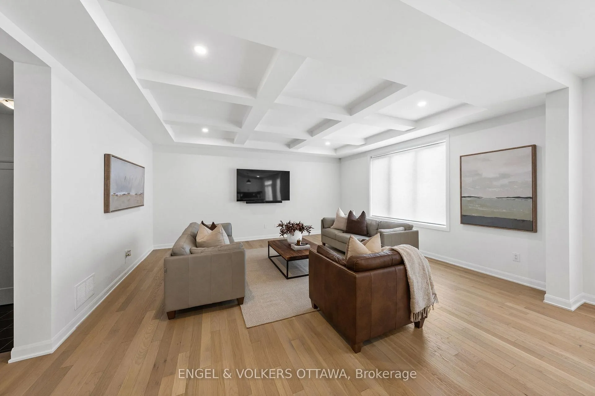 Photo 18 of 612 Ribbon Street, Ottawa, Mahogany Community — HOMEH
