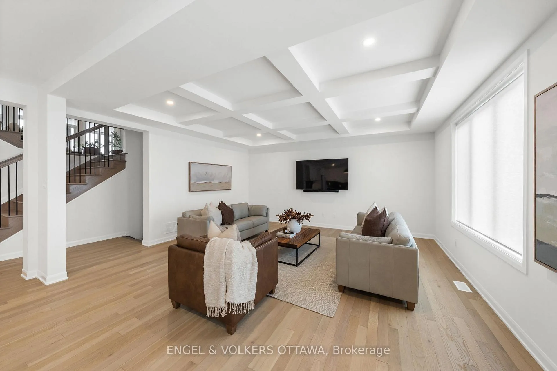 Photo 19 of 612 Ribbon Street, Ottawa, Mahogany Community — HOMEH
