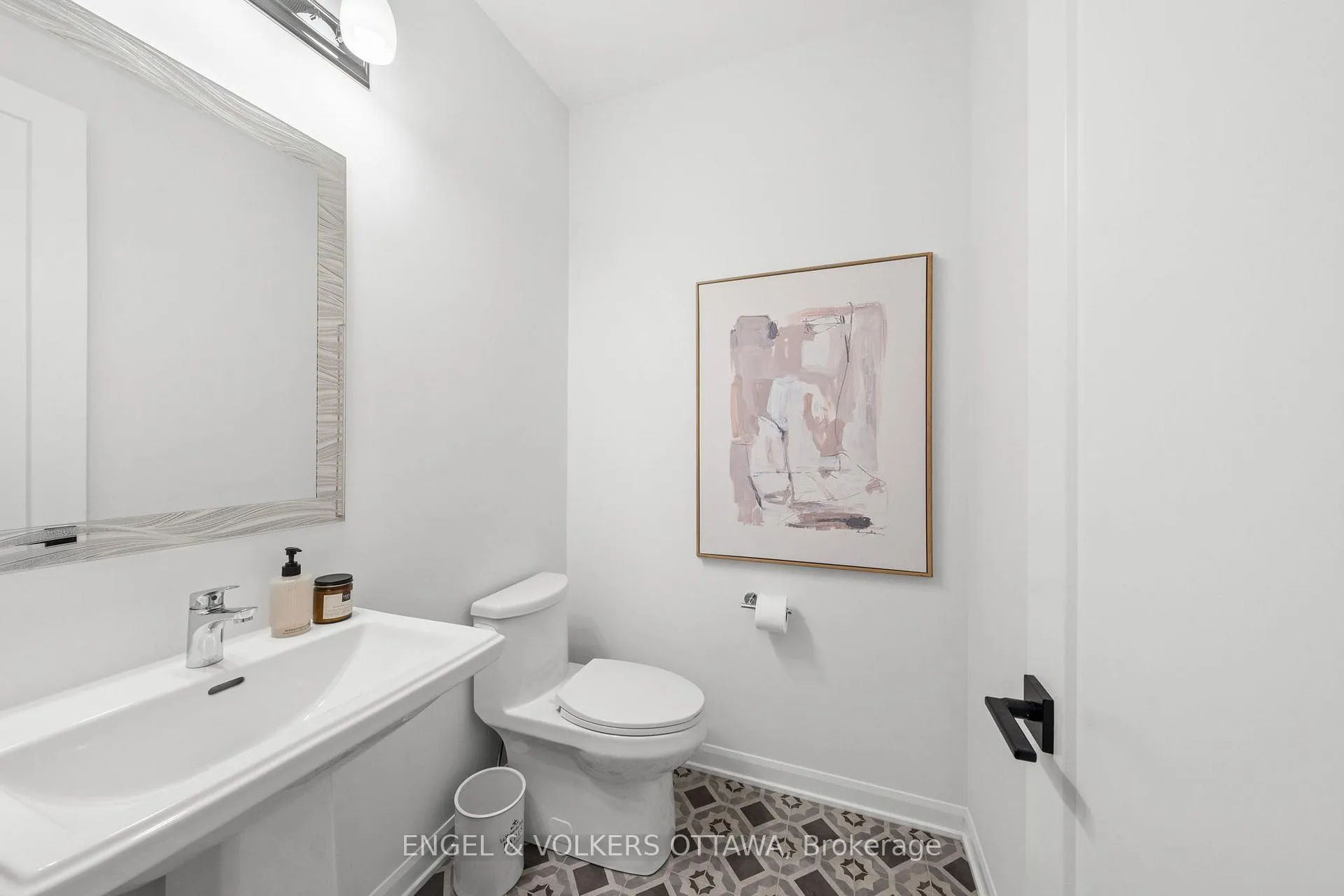Photo 24 of 612 Ribbon Street, Ottawa, Mahogany Community — HOMEH