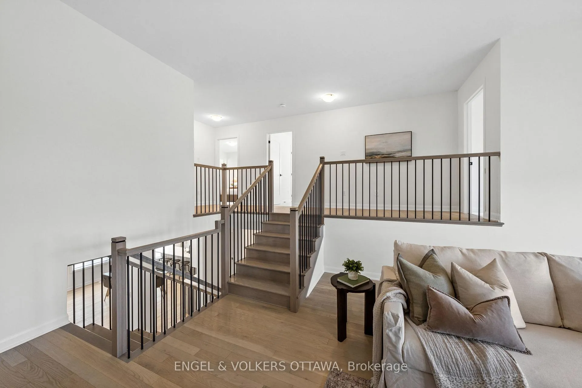 Photo 33 of 612 Ribbon Street, Ottawa, Mahogany Community — HOMEH