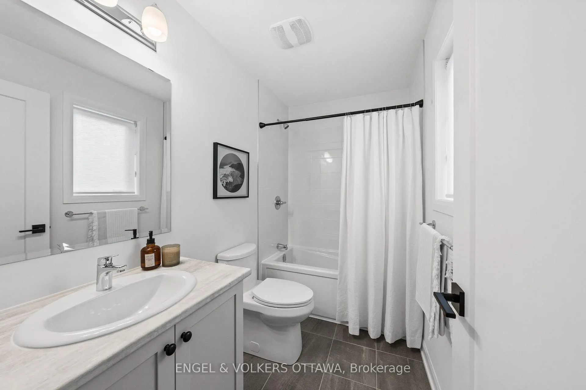 Photo 41 of 612 Ribbon Street, Ottawa, Mahogany Community — HOMEH