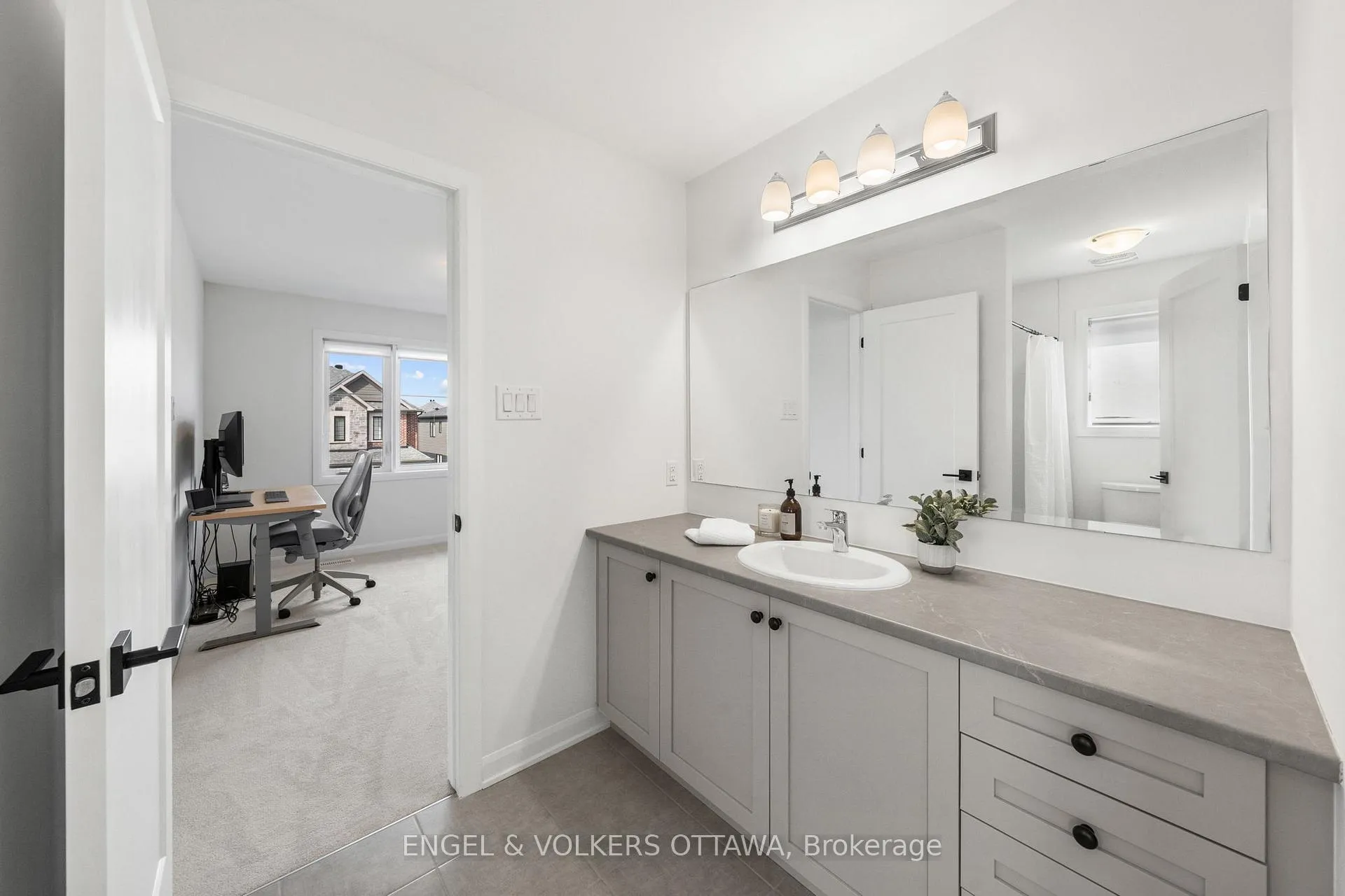 Photo 44 of 612 Ribbon Street, Ottawa, Mahogany Community — HOMEH