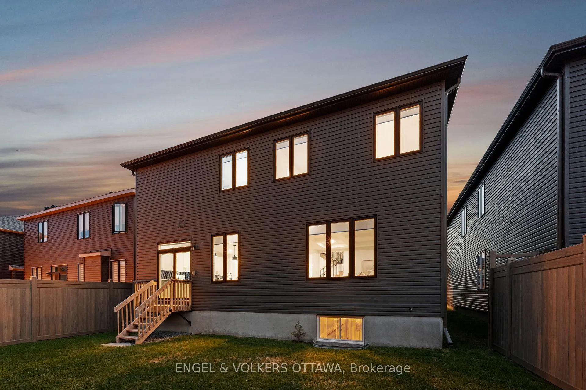 Photo 49 of 612 Ribbon Street, Ottawa, Mahogany Community — HOMEH