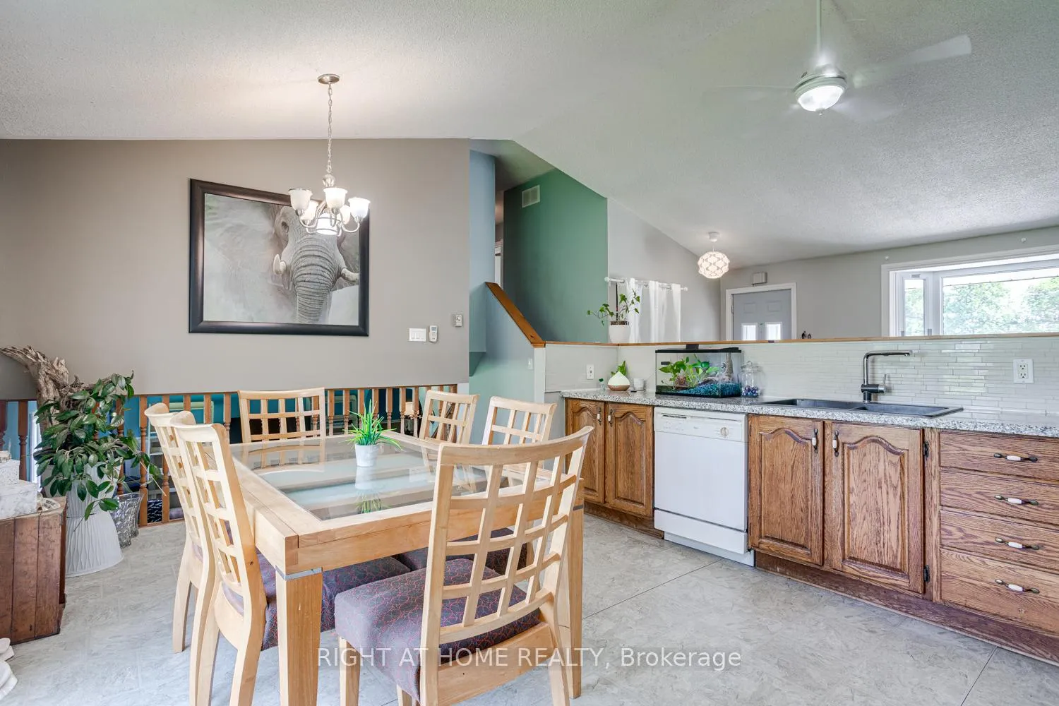 Photo 6 of 2903 Pine Point Road, Scugog, Port Perry — HOMEH