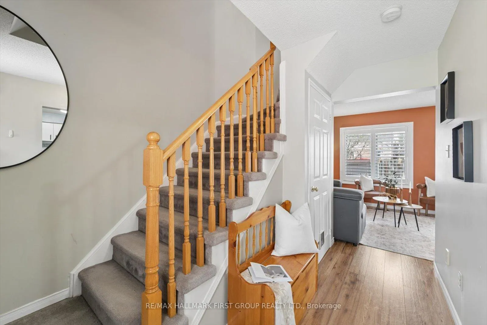 Photo 4 of 95 Vail Meadows Crescent, Clarington, Bowmanville — HOMEH