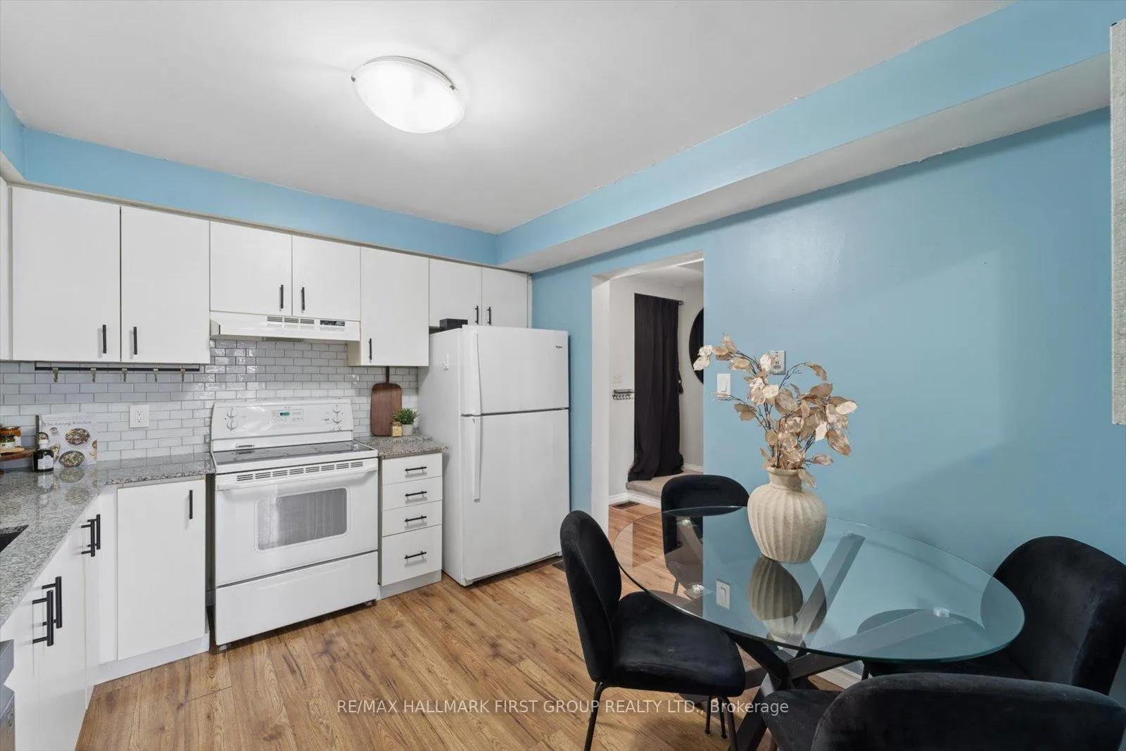 Photo 10 of 95 Vail Meadows Crescent, Clarington, Bowmanville — HOMEH