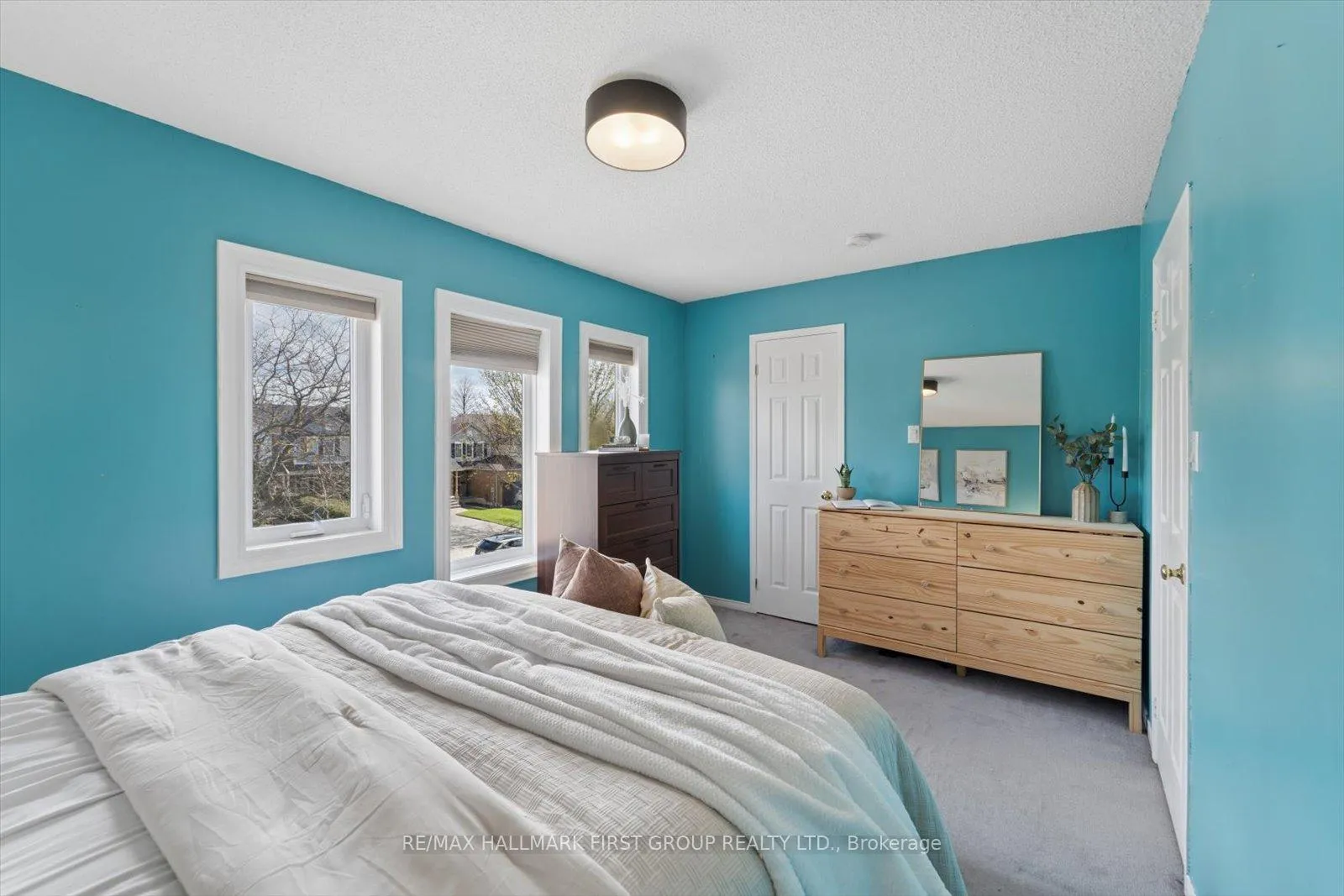 Photo 13 of 95 Vail Meadows Crescent, Clarington, Bowmanville — HOMEH