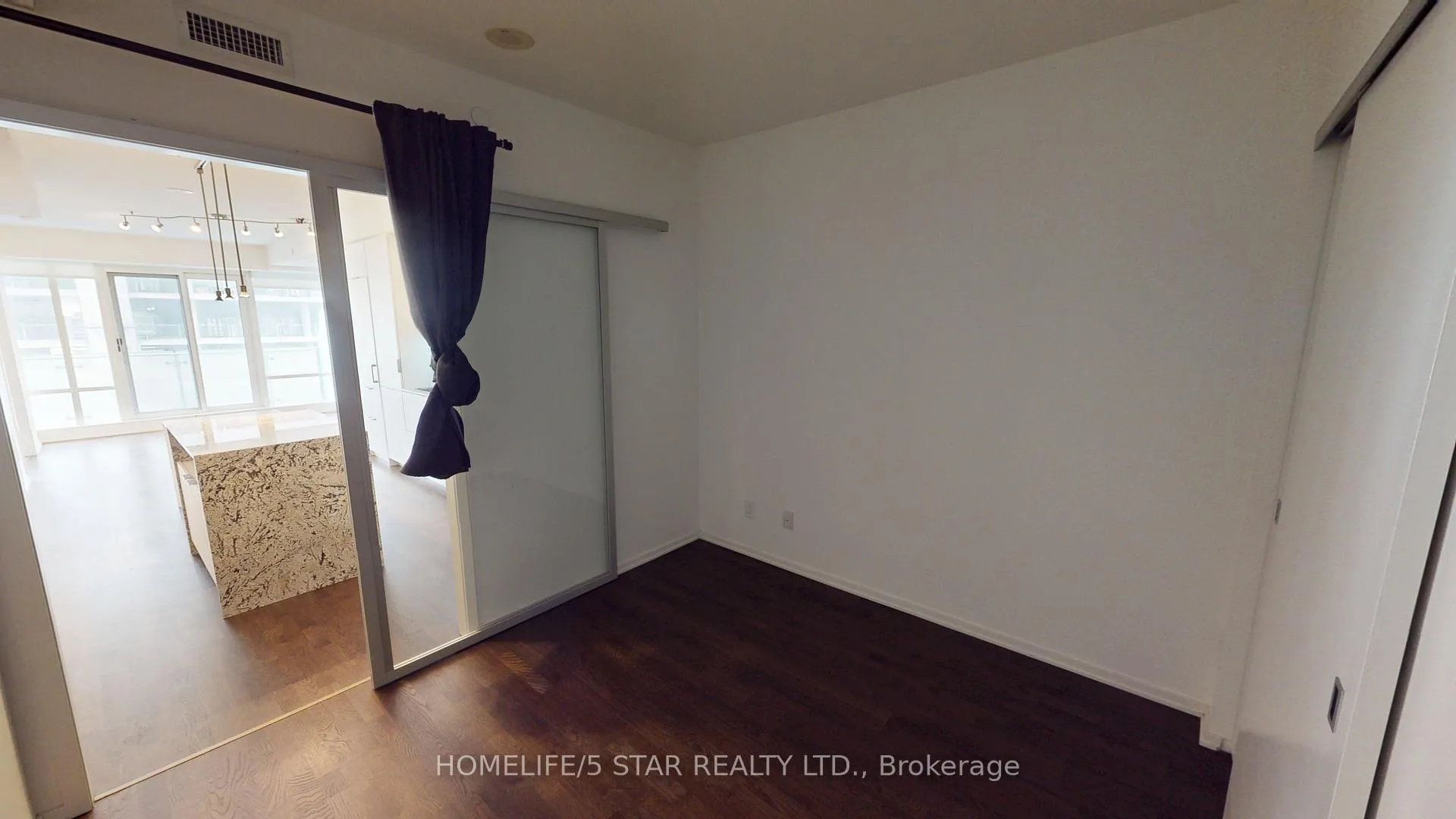 Photo 11 of Unit 4407, 1 Bloor Street E, Toronto, Church-Yonge Corridor — HOMEH