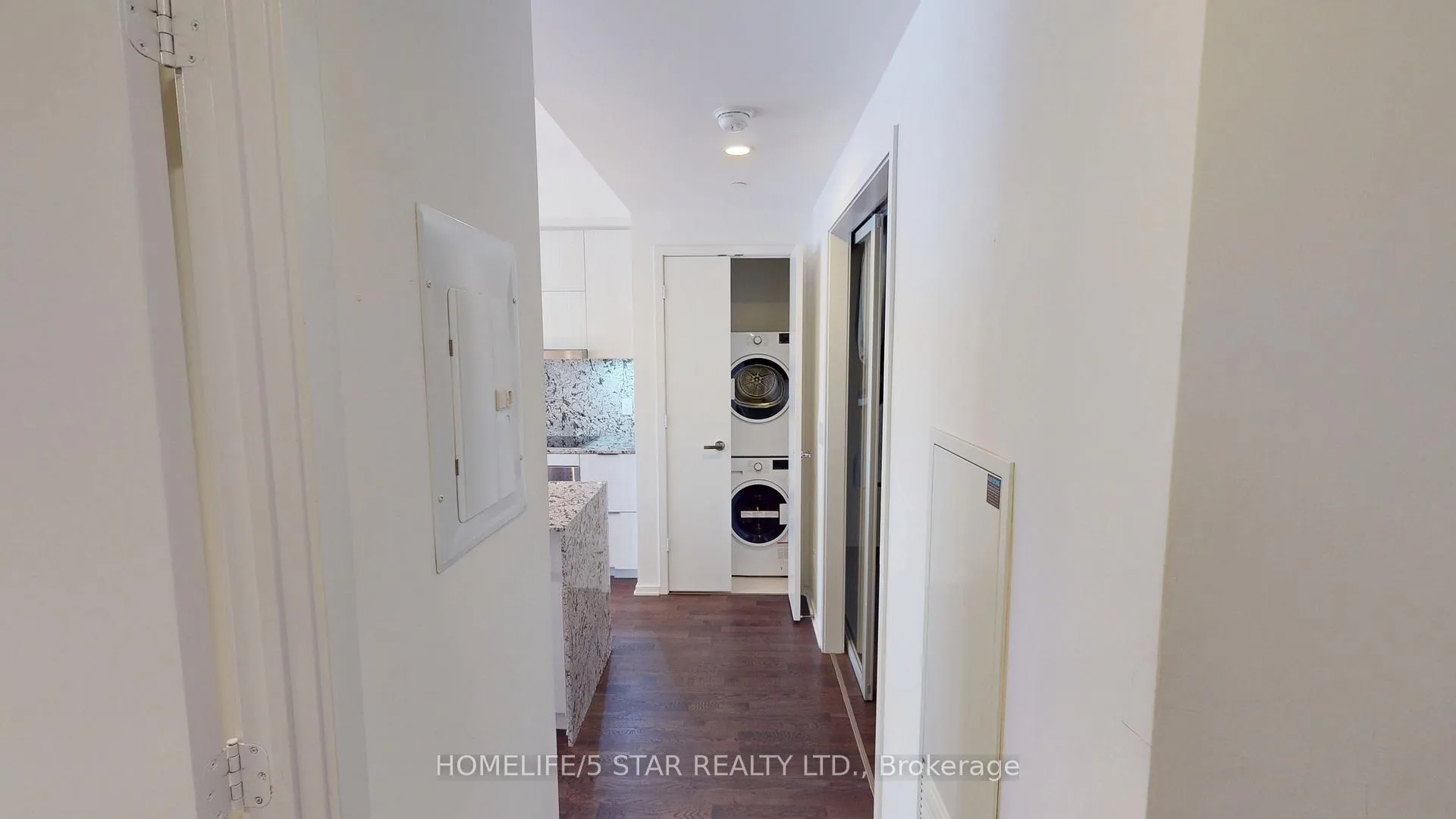 Photo 24 of Unit 4407, 1 Bloor Street E, Toronto, Church-Yonge Corridor — HOMEH