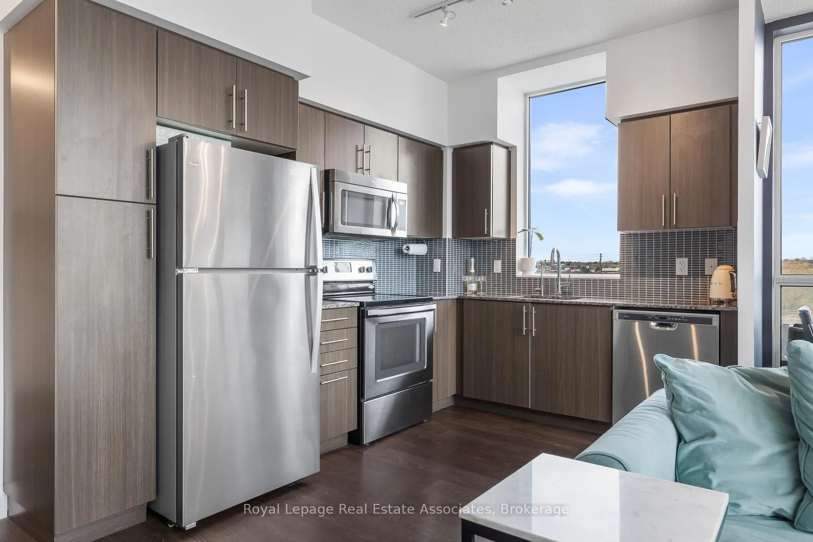 Photo 7 of Unit 503, 65 Speers Road, Oakville, Central — HOMEH