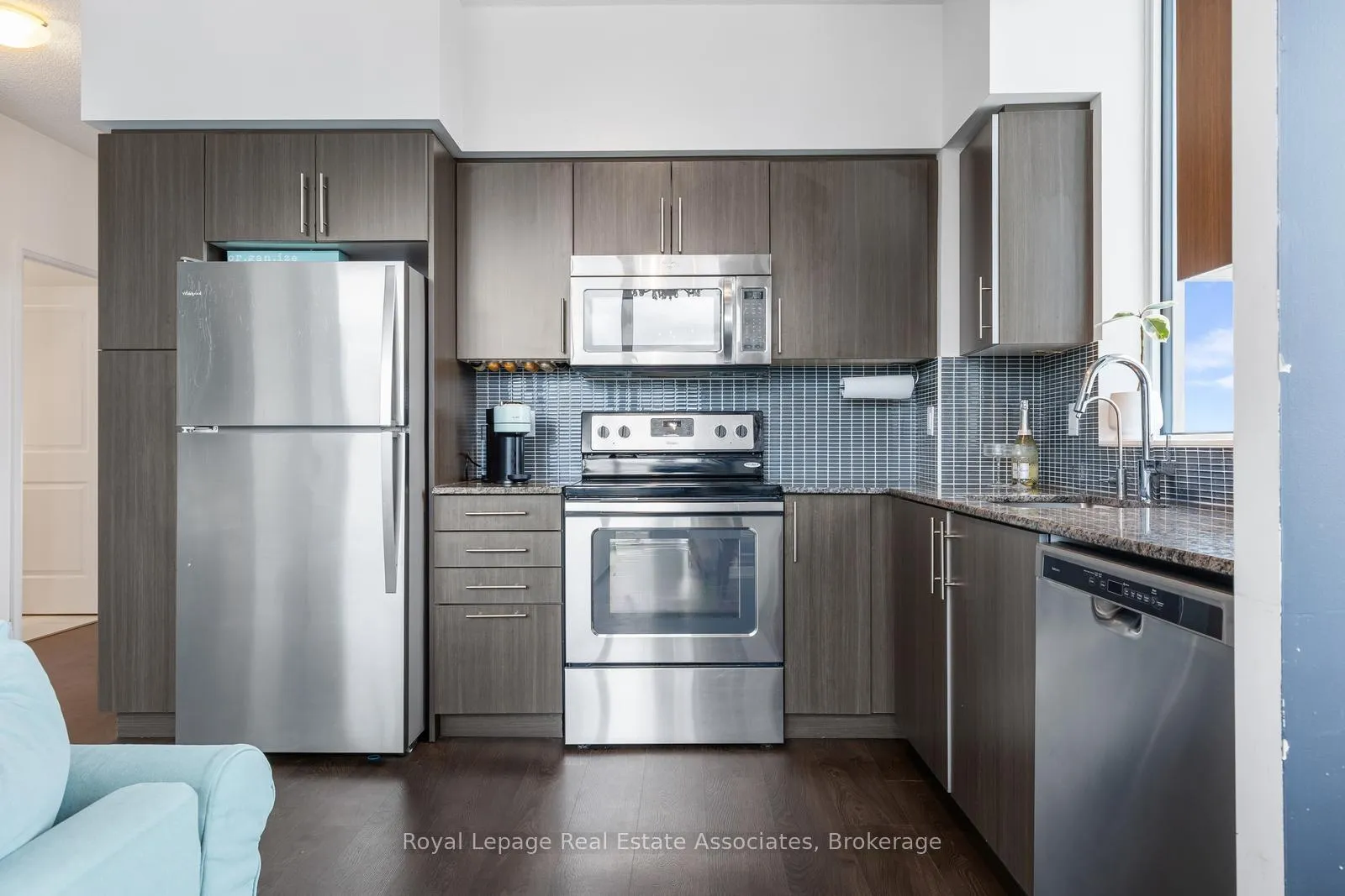 Photo 10 of Unit 503, 65 Speers Road, Oakville, Central — HOMEH