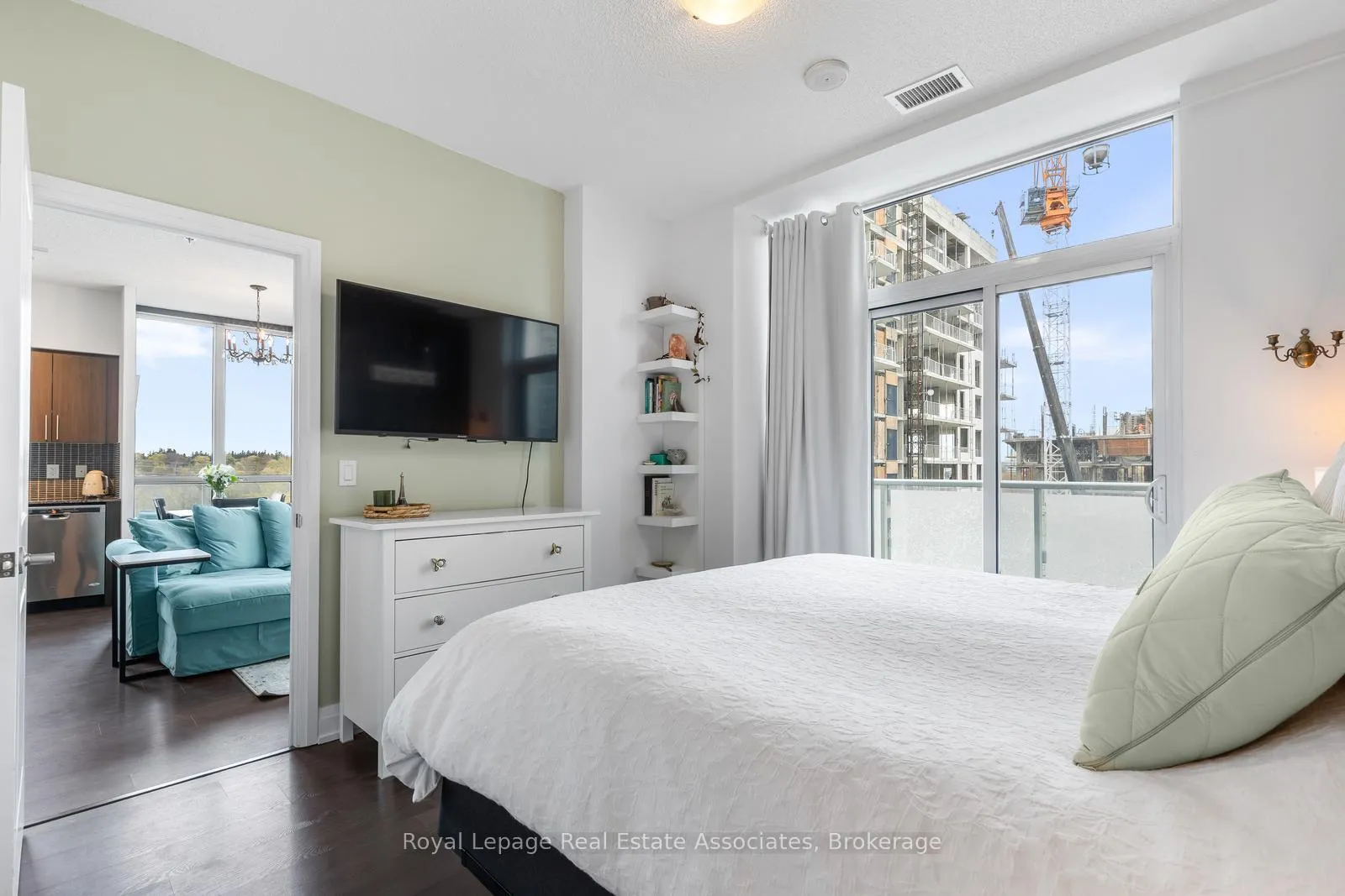 Photo 13 of Unit 503, 65 Speers Road, Oakville, Central — HOMEH