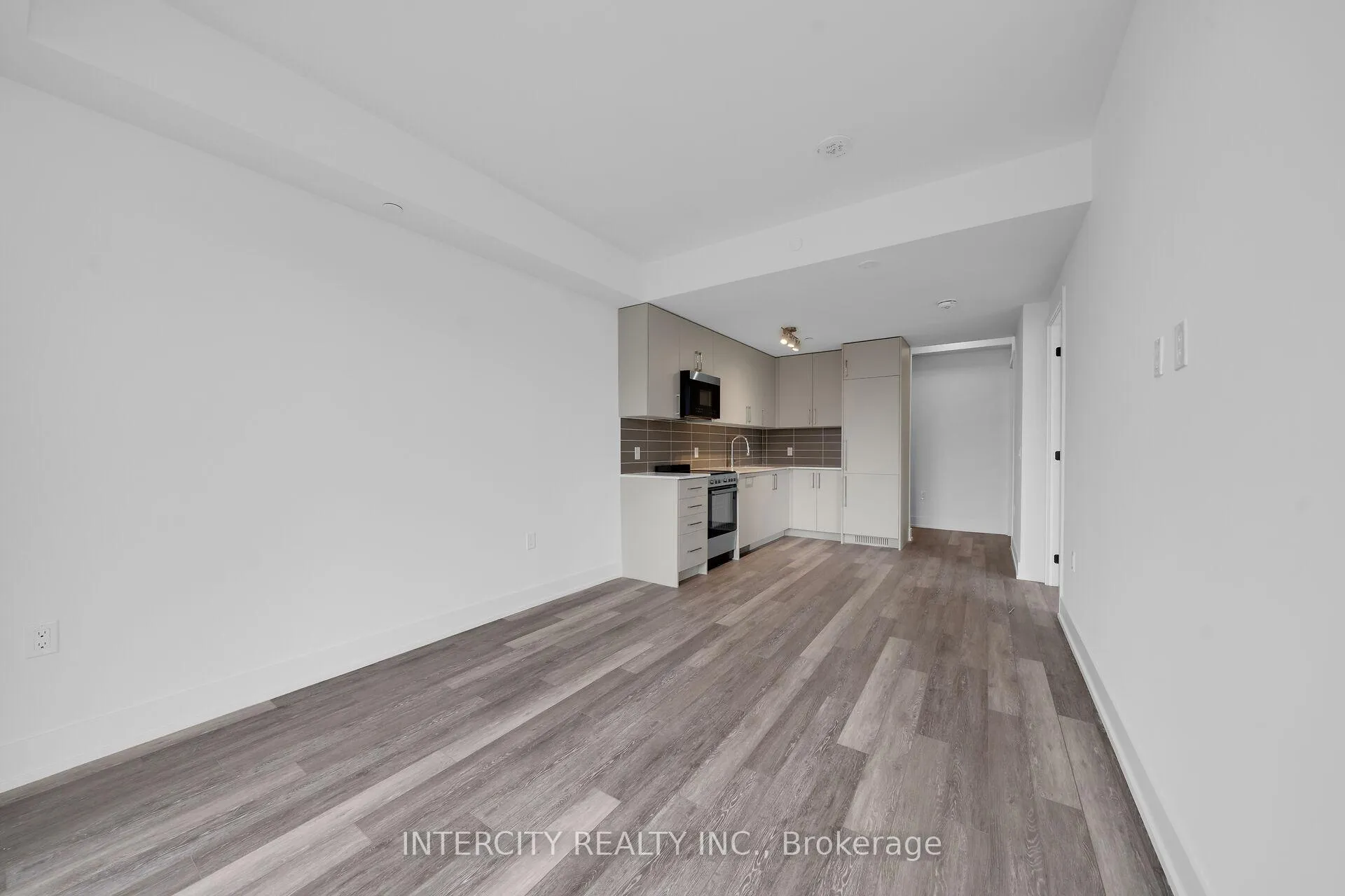 Photo 15 of Unit 316, 2075 King Road, King, King City — HOMEH