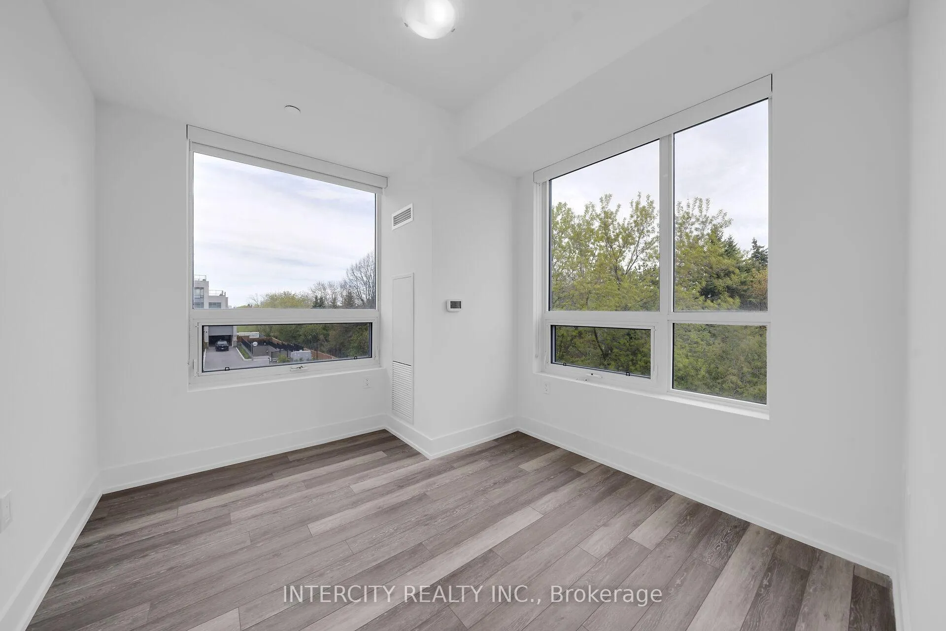 Photo 18 of Unit 316, 2075 King Road, King, King City — HOMEH