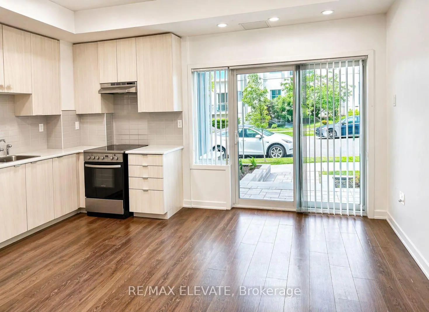 Photo 3 of 20 Orchid Place, Scarborough, Malvern — HOMEH