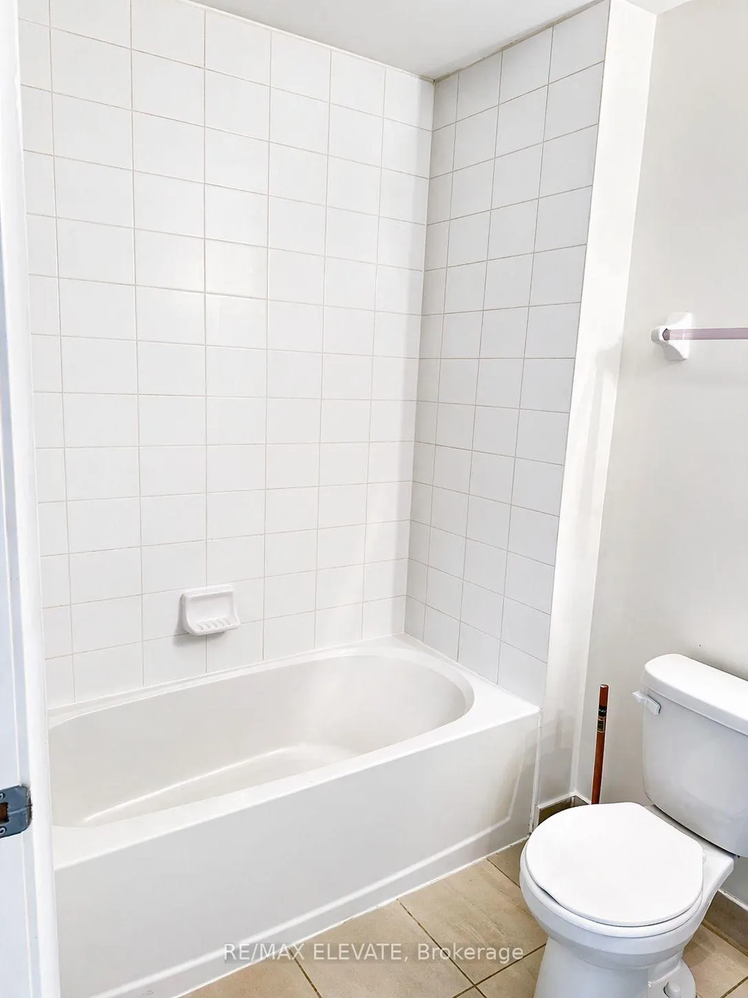 Photo 8 of 20 Orchid Place, Scarborough, Malvern — HOMEH