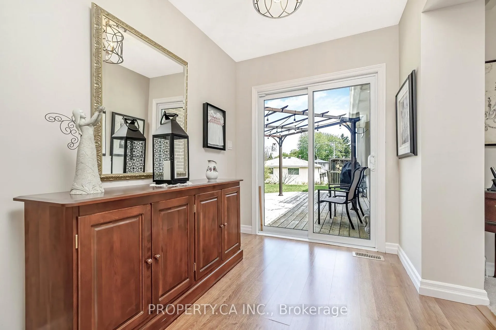 Photo 11 of 6 Uplands Court, Halton Hills, Georgetown — HOMEH